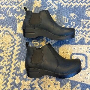 Dansko Frankie Bootie size 39